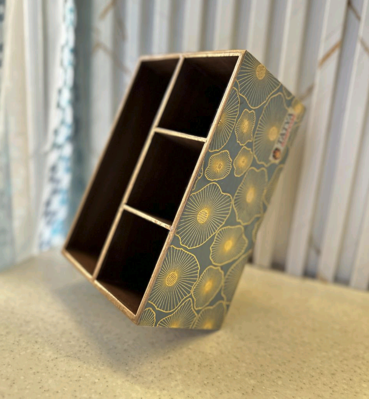 Weight Tissue with Cutlery Holder - Image 2